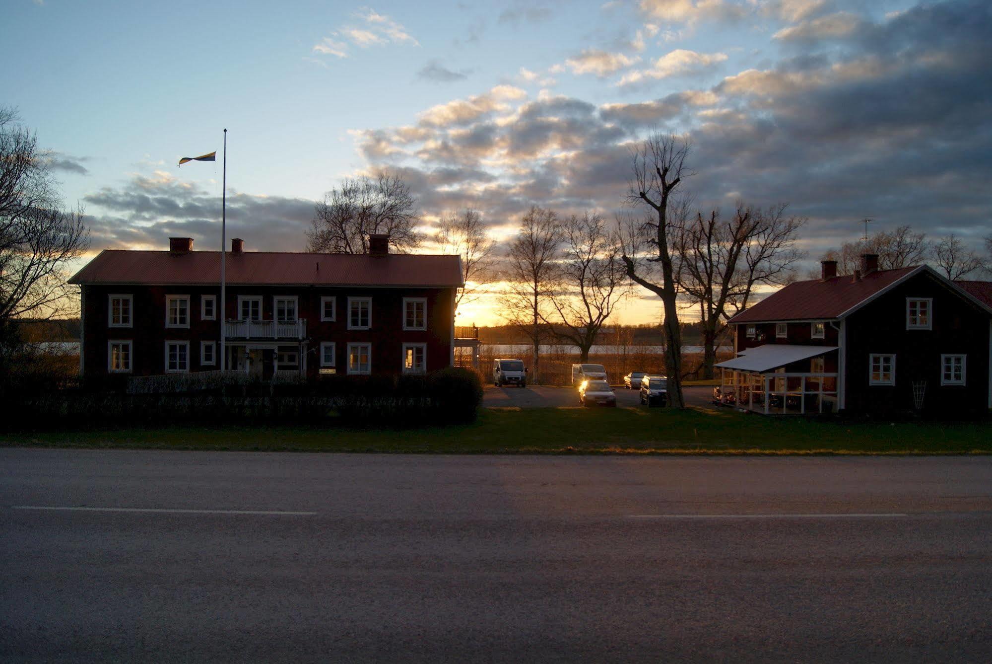 Nya Strandgardens Waerdshus Kristinehamn Exterior foto